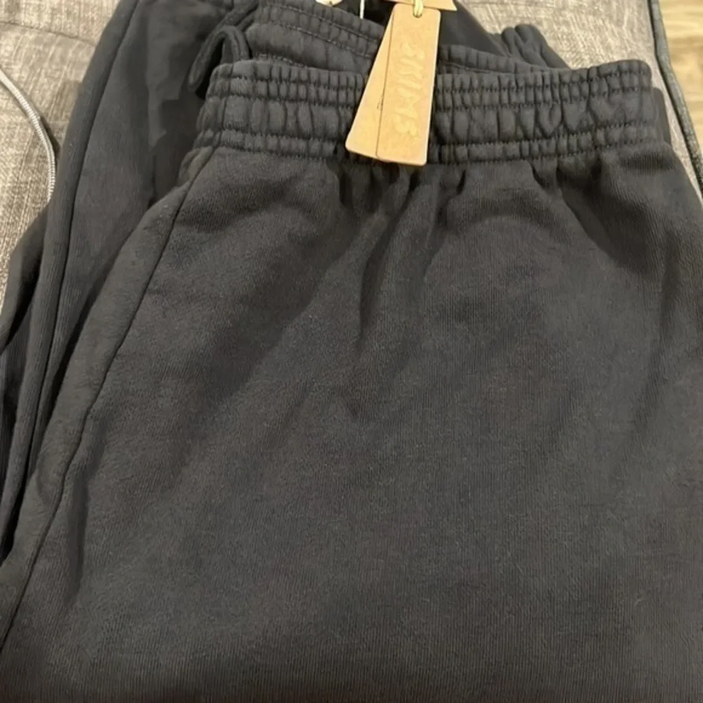 Skims Outdoor Fleece Pullover - Picture 4 of 10